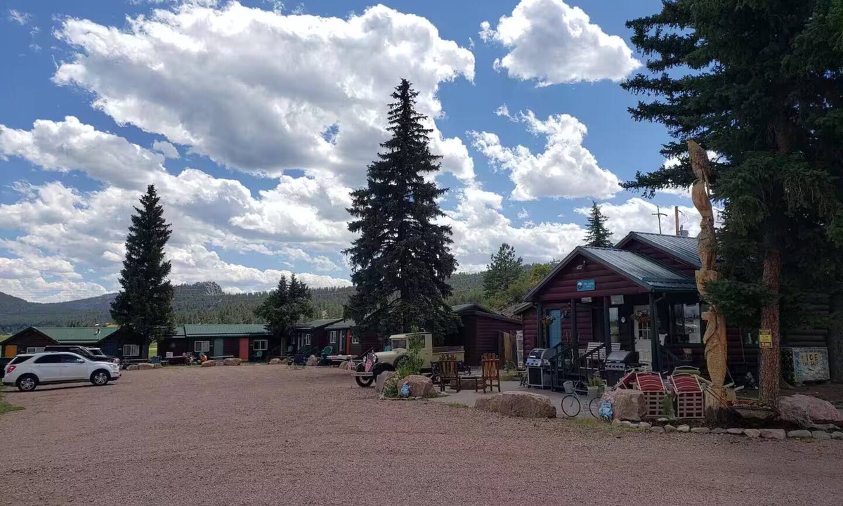 Lake George Cabin | Lake George Cabins & RV Park: Cabin 3 Long Way to Whee