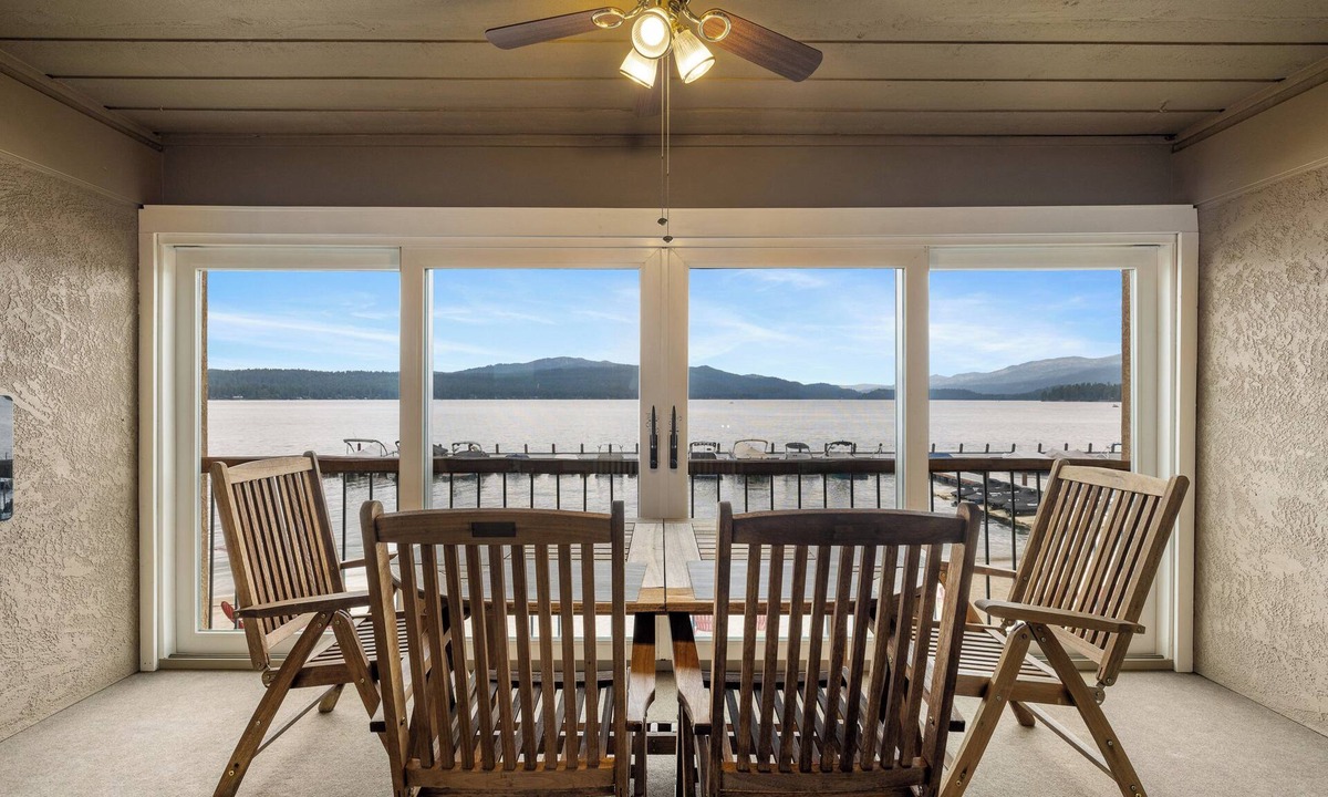 McCall Condo | Lake Time - Crystal Beach - Lakefront - Beach - Seasonal Pool