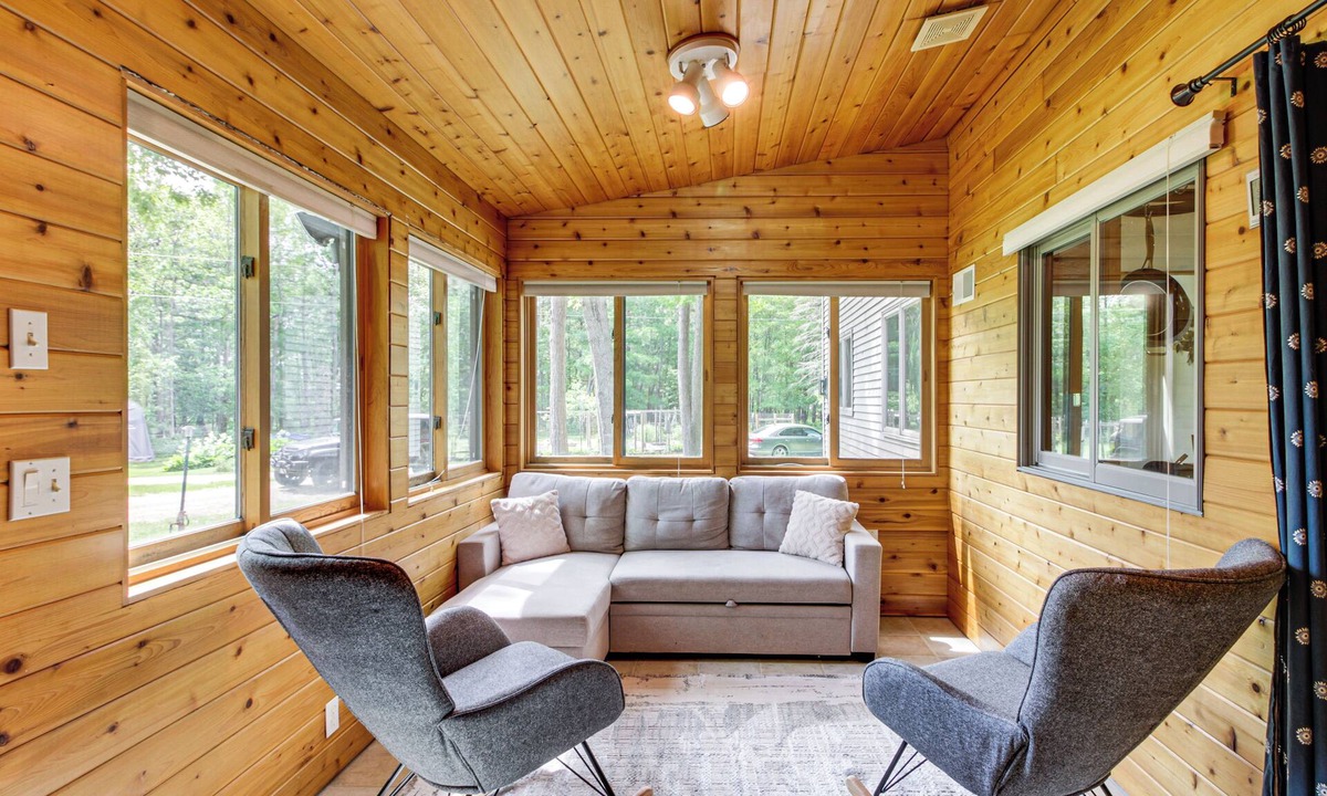 Brainerd Cabin | Lakefront Brainerd Escape w/Games: Dogs Allowed!