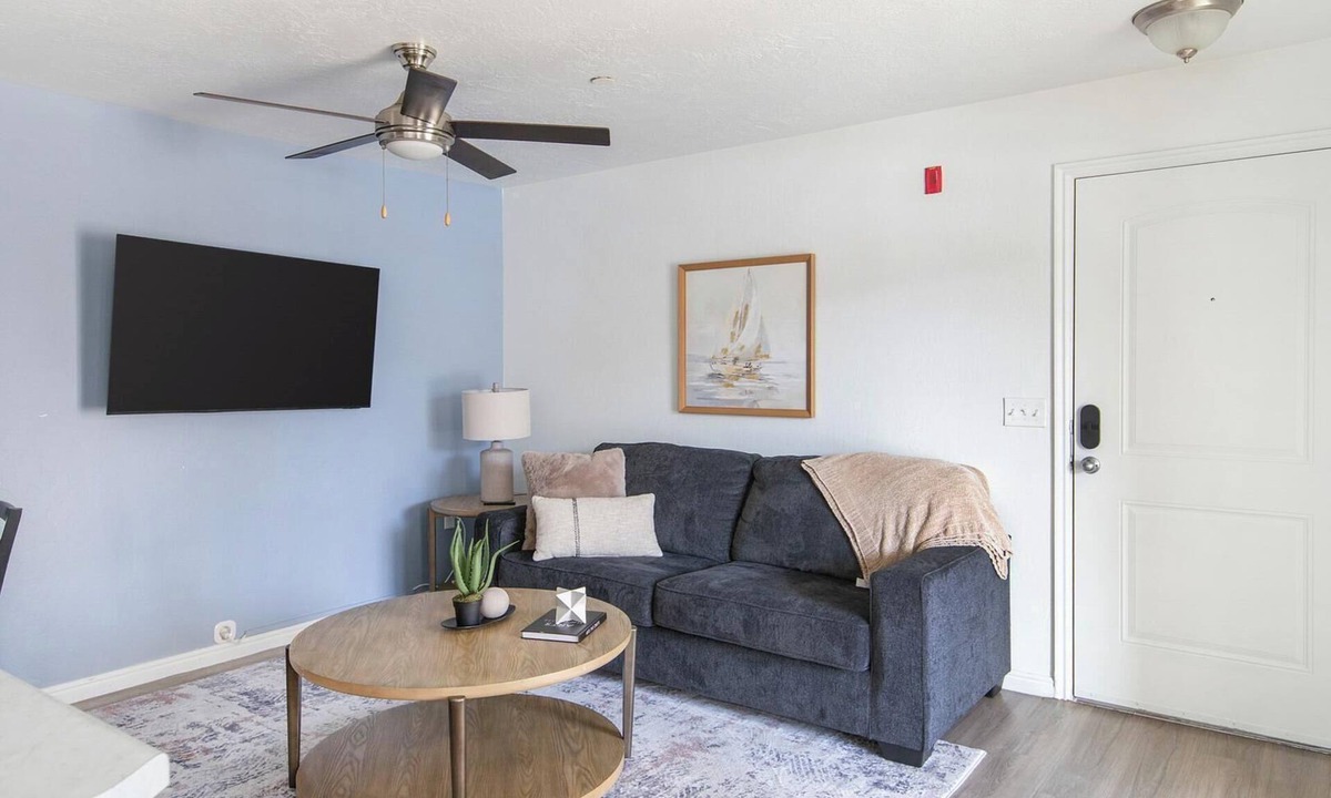 Herriman Apartment | Landing | Beautiful 3BD, Clubhouse, Game Room