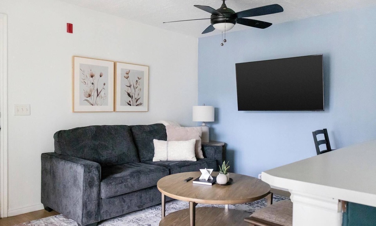 Herriman Apartment | Landing | Incredible 2BD, Game Room, Clubhouse