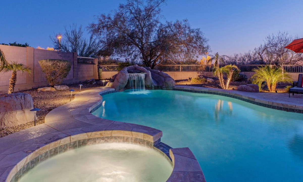 County Island House | LUX, Mt & City Views, Near Golf & Trails, Pvt Htd POOL w/Slide, Spa, Putt Green