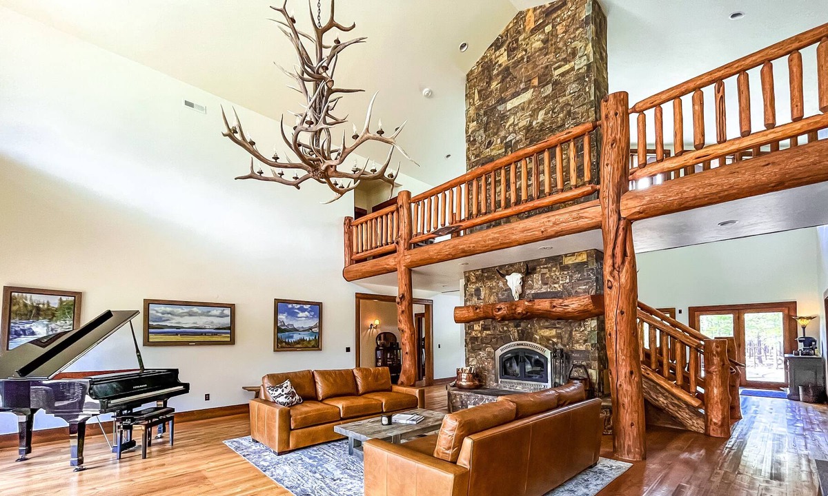 Marion Cabin | Luxurious Lodge cabin on private Airstrip