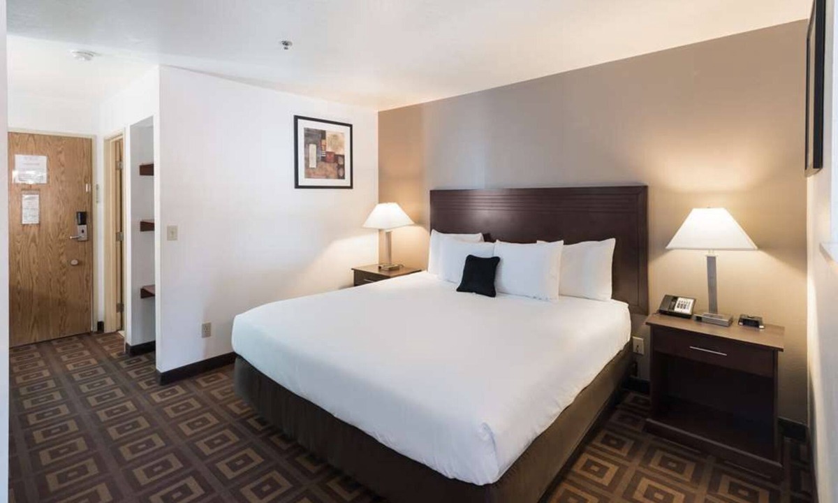 Kennewick Resort | Making The Best Memories Along The Way! Discover & Explore Kennewick!