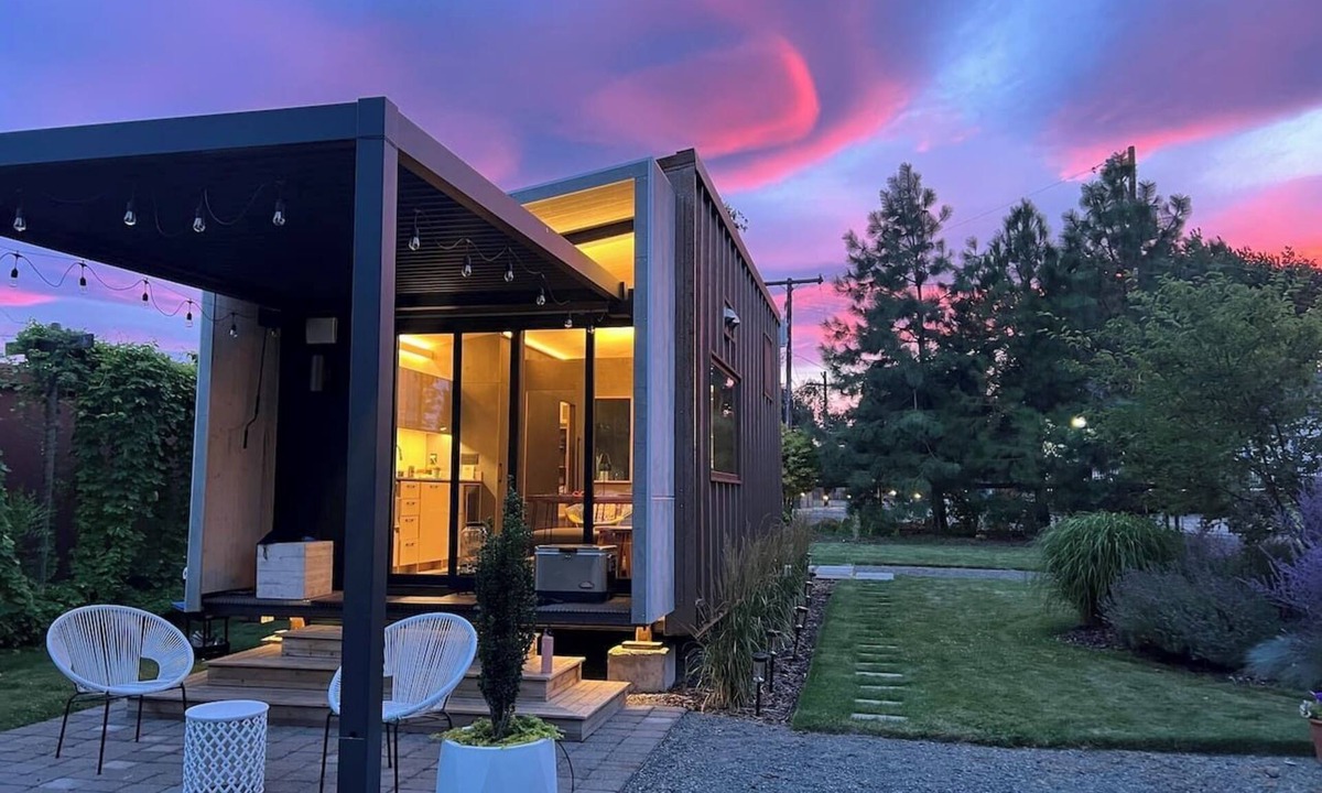 Tieton Cabin | Modern Tiny Cabin on Town Square | Near White Pass