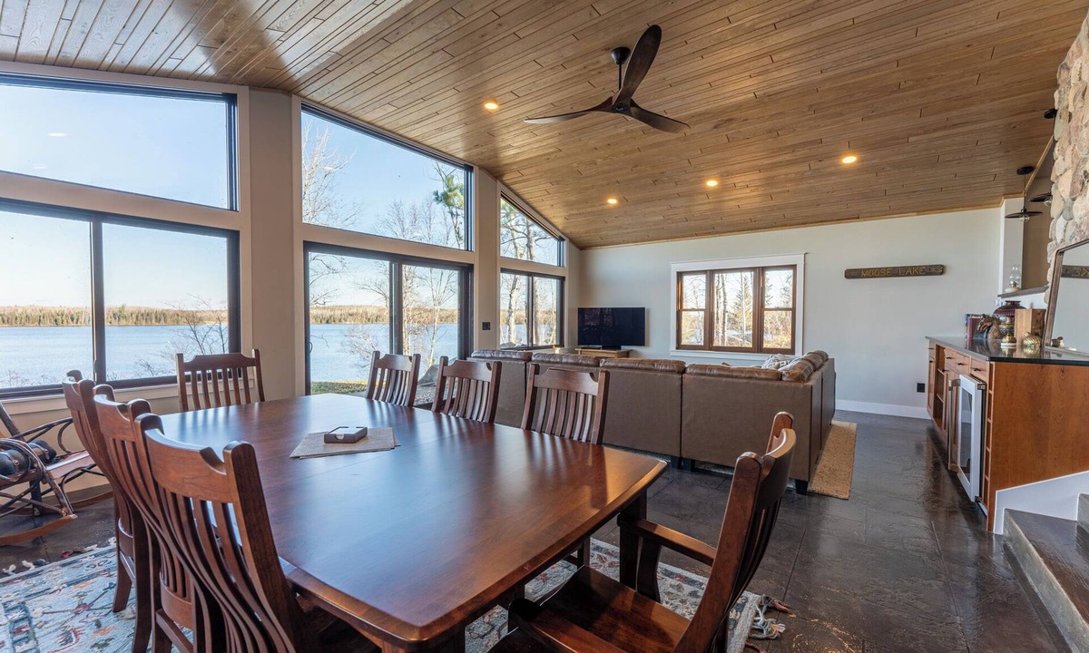 Ely Cabin | Moose Lake Luxury, Sandy Beach, BWCA Access, 3-bedroom lodge in tranquil Ely