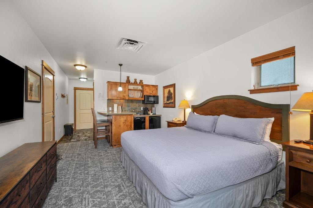 Kellogg Resort | Morning Star Lodge - Hosted by Linda