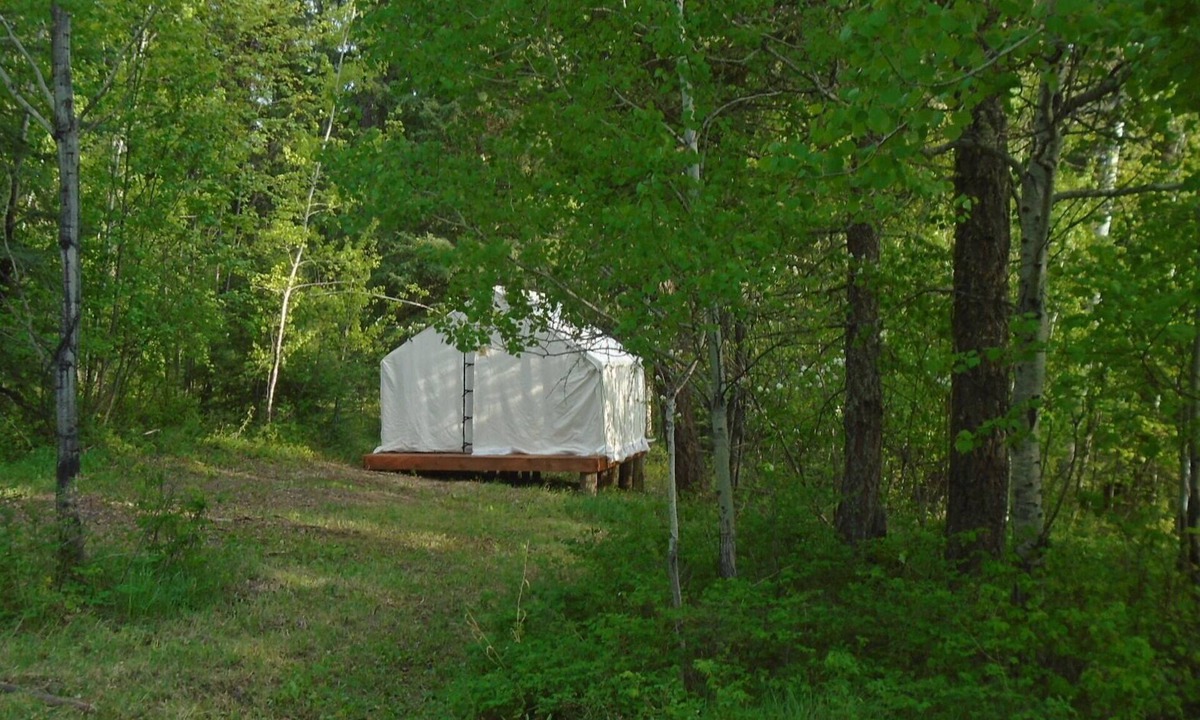 Eureka RV Rental | Mountain Man Wall Tent campsite 5 Caribou Trail Wagon Camp