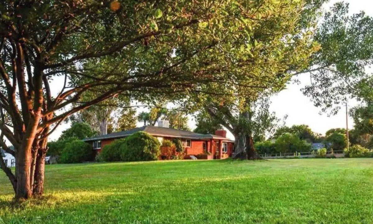 Longmont House | Mountain View Farmhouse; lots of extras!