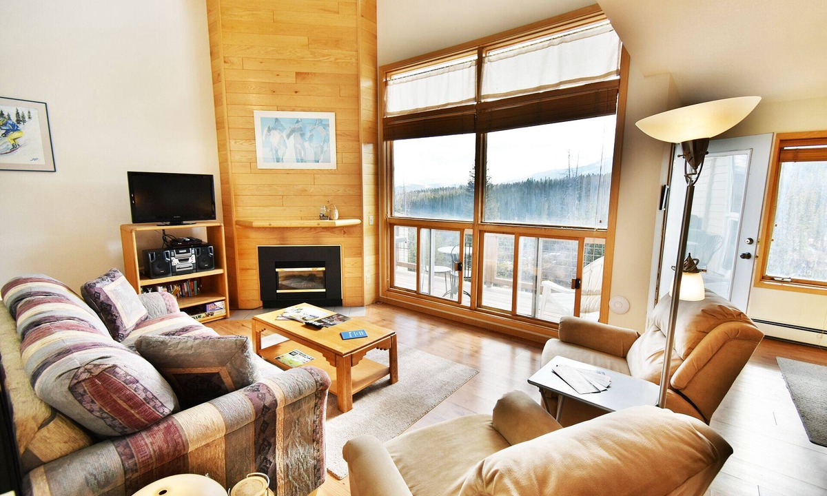 Wildernest Condo | Near Hiking Trails, Rec Path. Easy Drive to Dining, Shops, Rec Center Pool