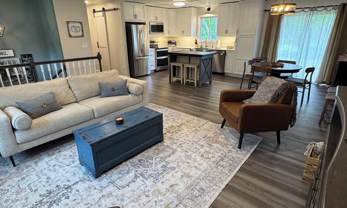 Ham Lake House | Netta's Nest- Your Home Away From Home
