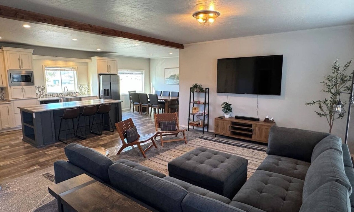 Kalispell House | New! Adventure Haus: Spacious Home, Hot Tub