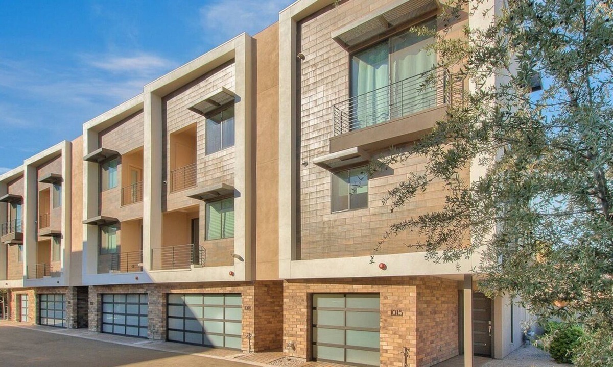 Arts District House | Old Town Scottsdale Townhouse- Modern, Comfortable and Great Location