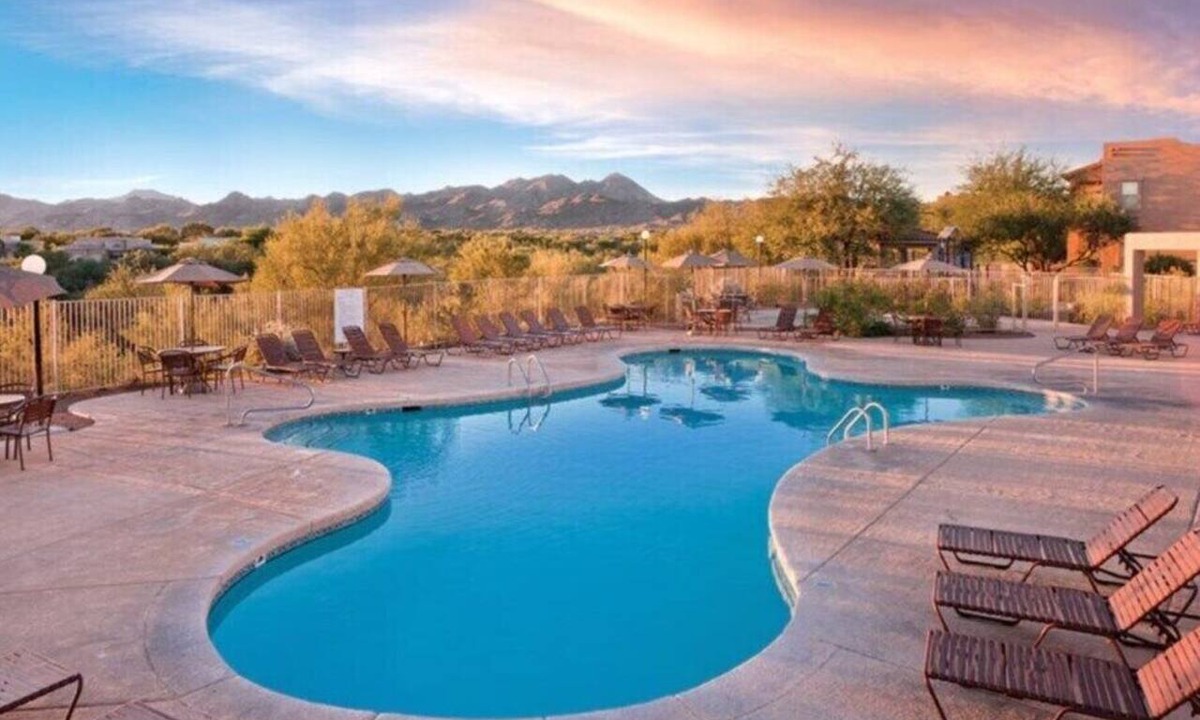 Worldmark Apartment | Oro Valley | Couples Desert Hideout | Pool + Hot Tub