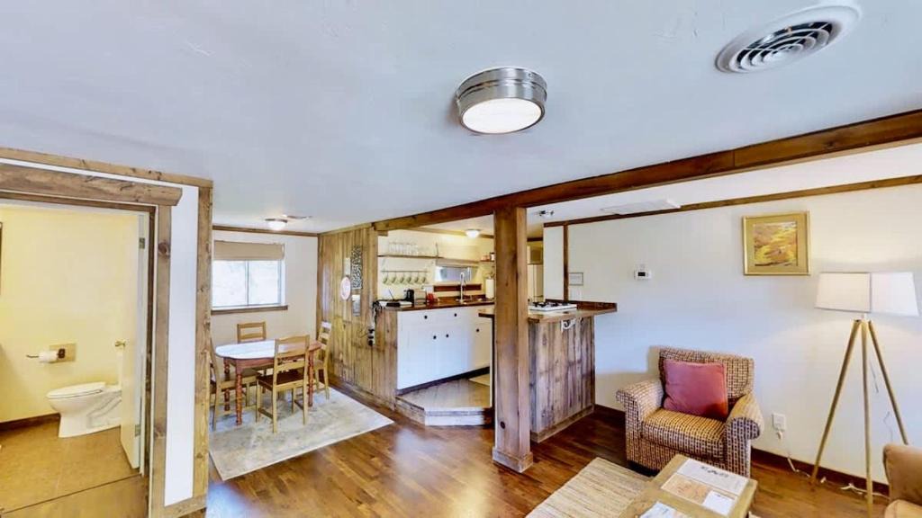 Spanish Valley House | Pack Creek ~ Creekside East