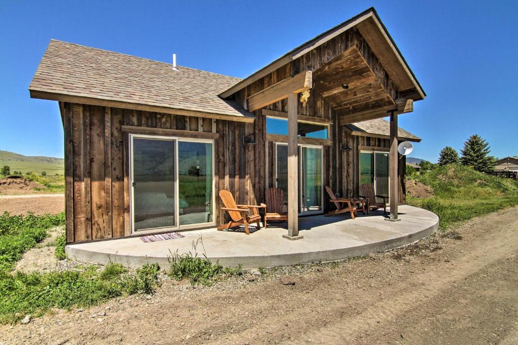 Livingston House | Peaceful Mtn Retreat about 43 Mi to Yellowstone!