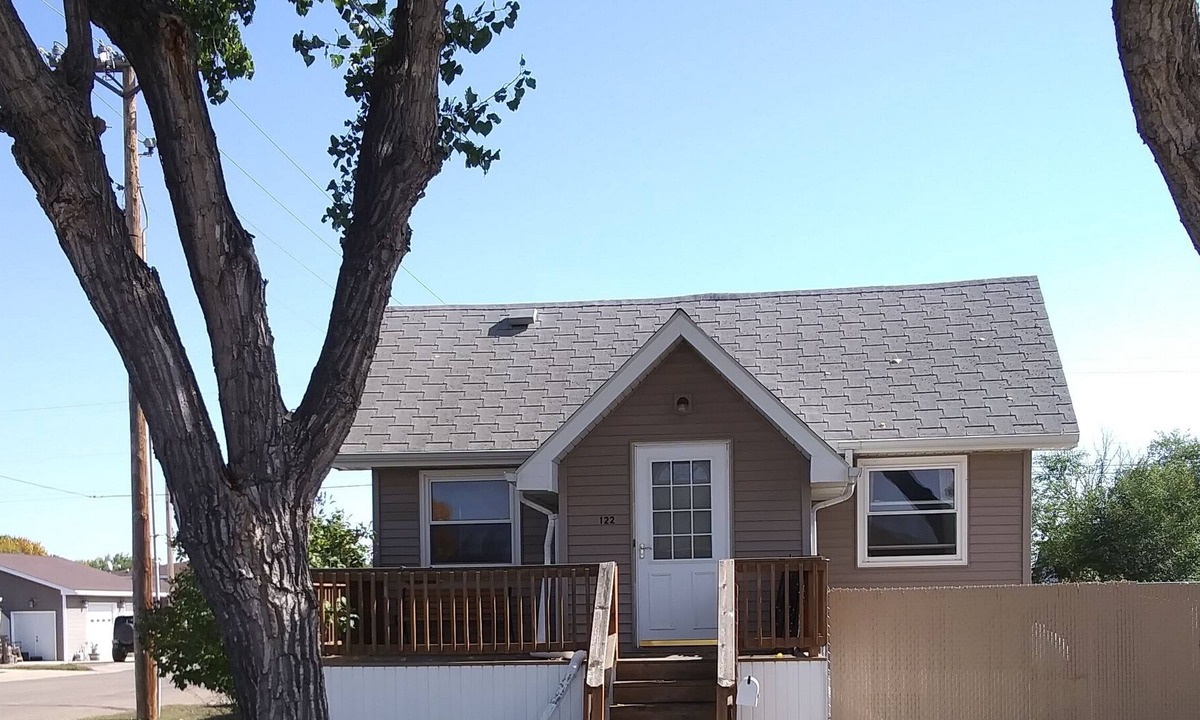 Plentywood House | PHEASANT Hunters Bird Dog House