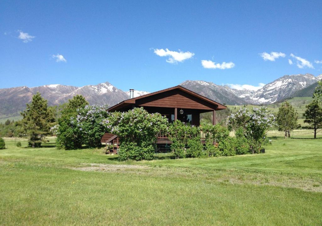 Livingston House | Pine Creek Cabin Livingston Montana