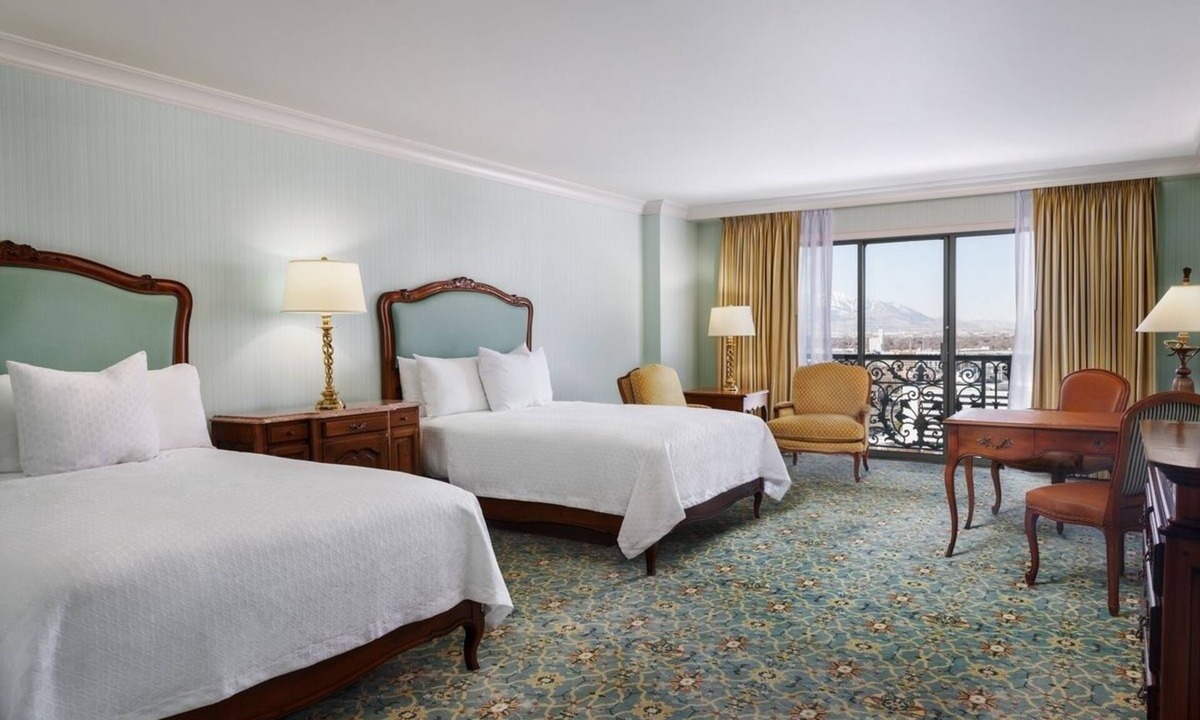 Rio Grande Hotel | Premier 2 Queen | Grand America | Pools, wellness, downtown SLC