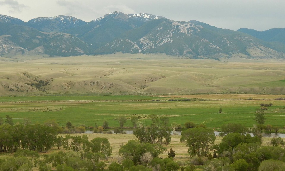 Silver Star Cabin | PRIVATE 170 Acre Ranch w/2BR/2BA cabin