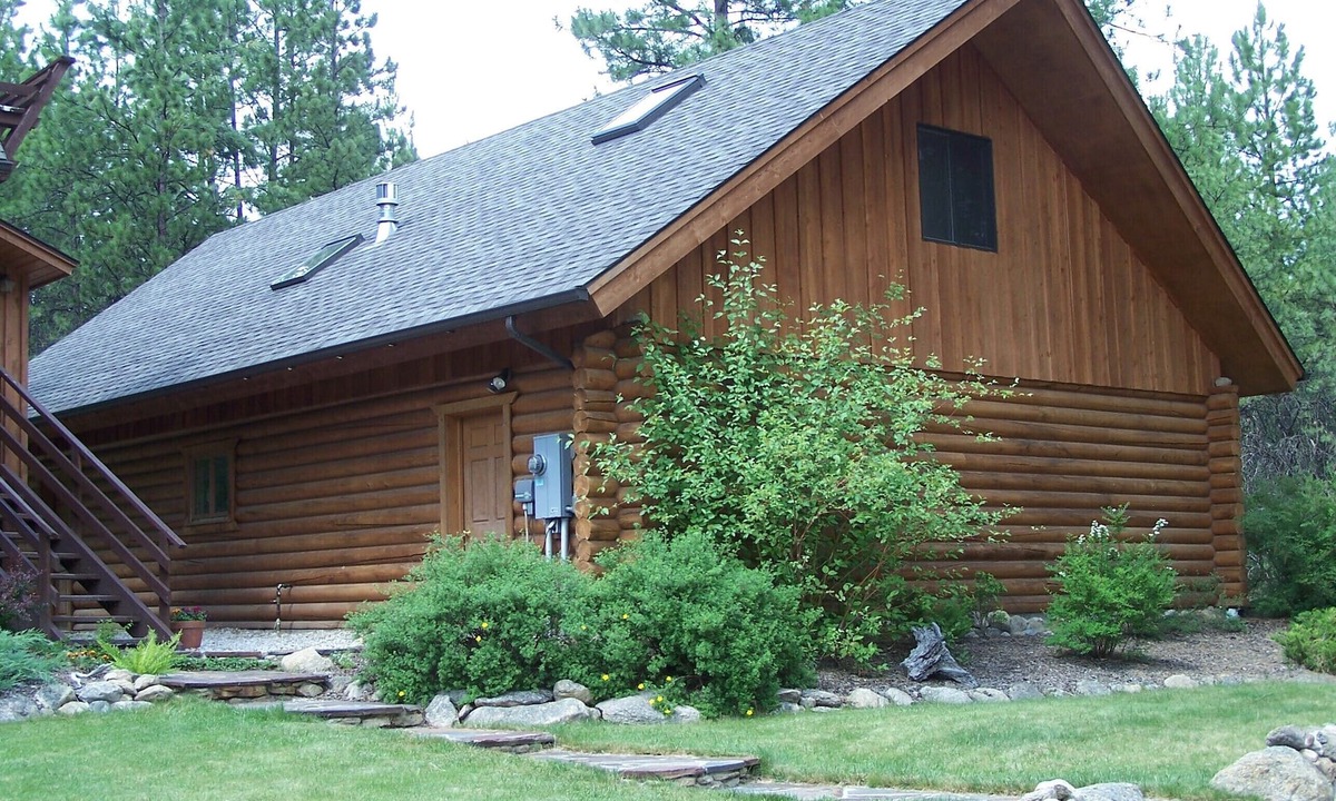 Hamilton Apartment | Private Guest Quarters in the Heart of the Bitterroot Valley