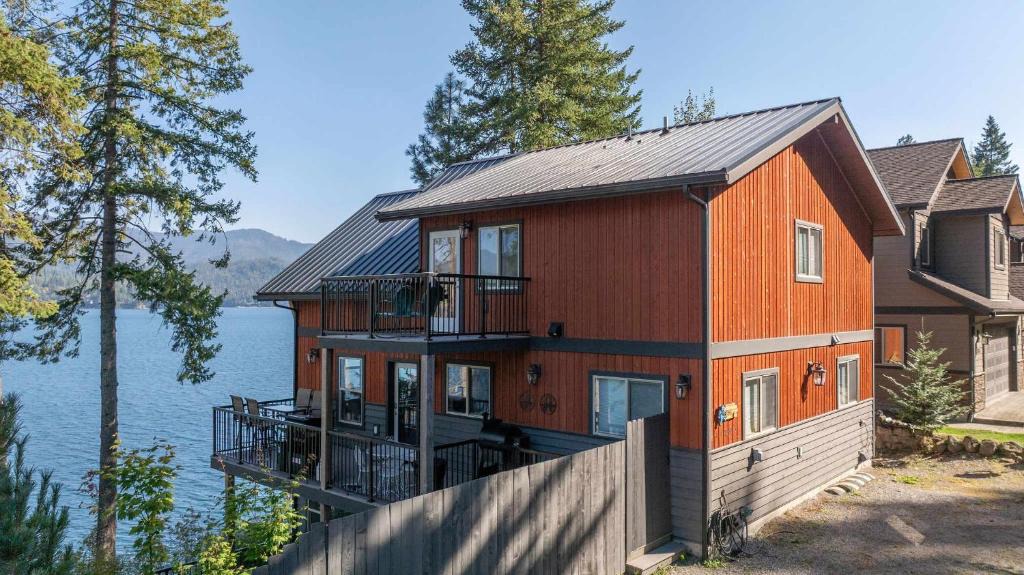 Hayden Lake House | Property Adventure