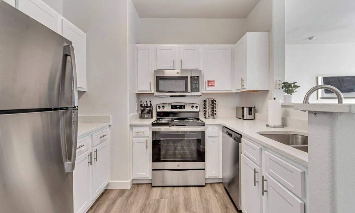 Clearfield Apartment | Remodeled Apt Pool Gym - Near Hill AFB Lagoon