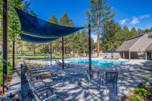 Century West House | River Ridge 420A