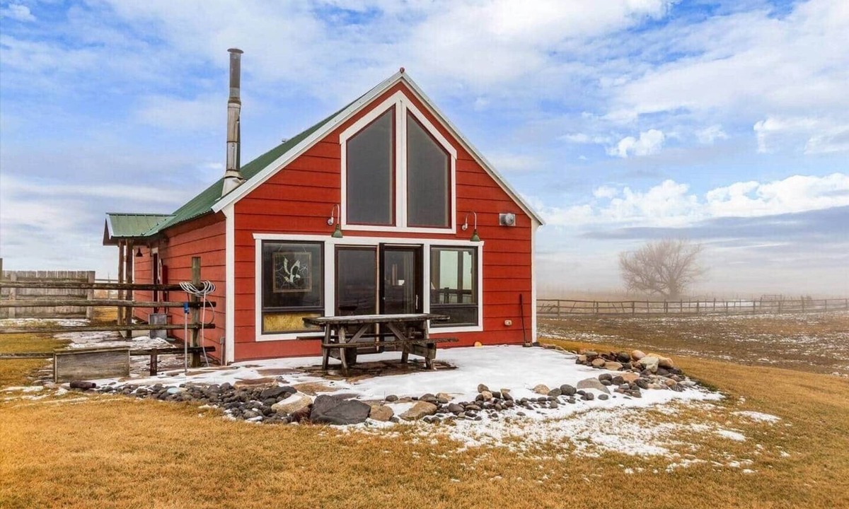 Chester House | River View Red Barndominium