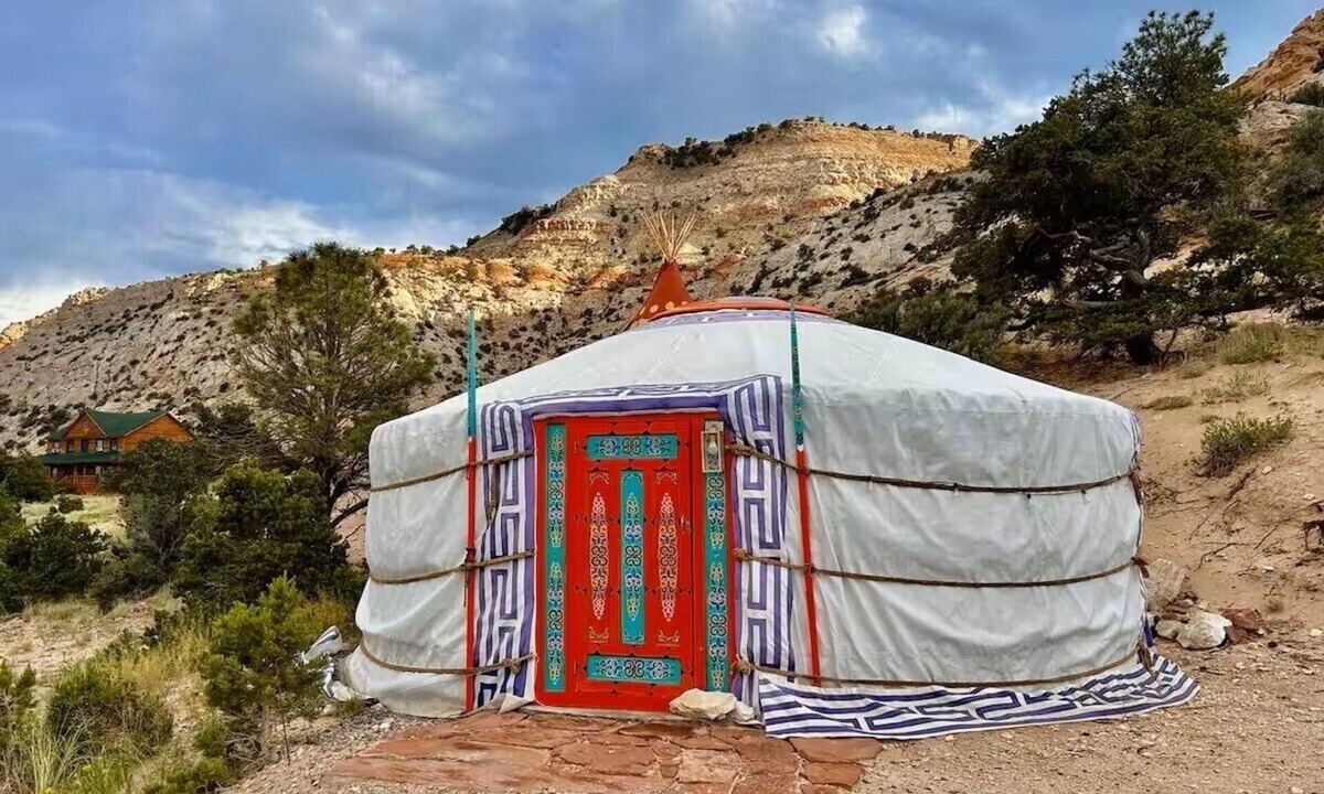 Teasdale House | Roadside Mongolian Yurt