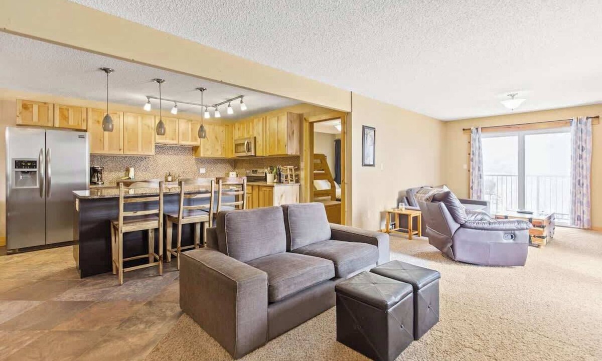 Wildernest Condo | Rocky Mountain Escape with Vista View | Wildernest