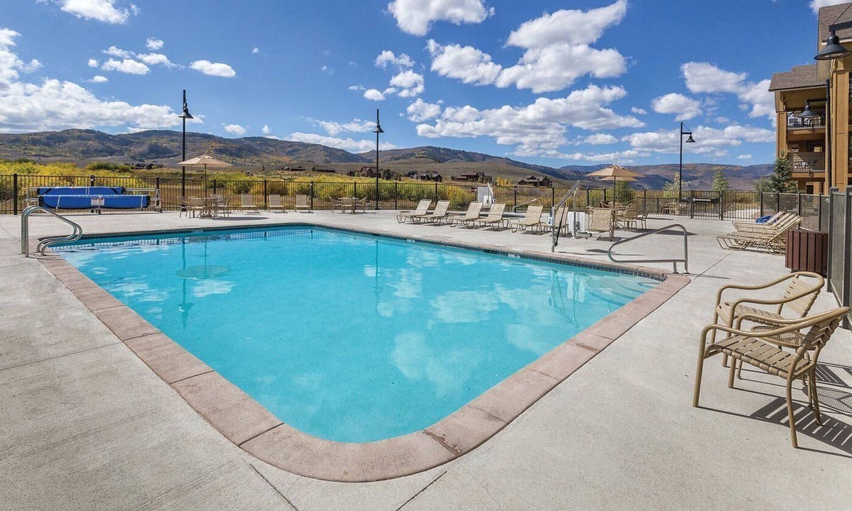 Grand Elk Ranch Resort | Rocky Mountains | Romantic Nature Retreat | Pool + Hot Tub