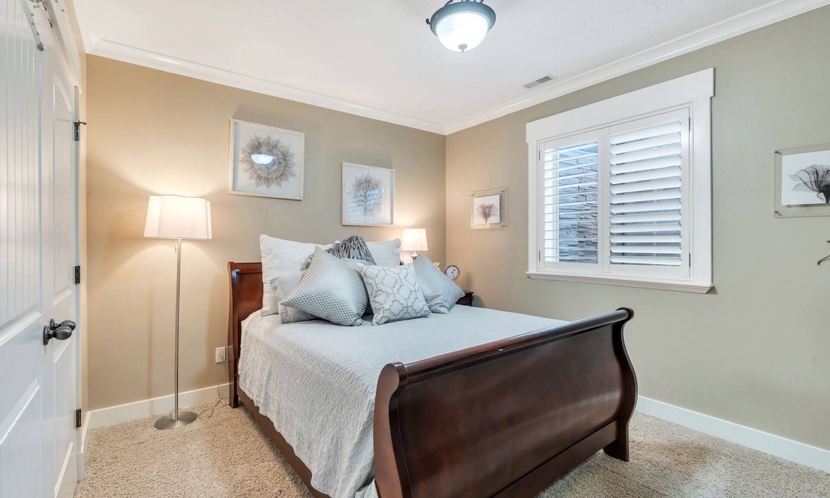 Pleasant Grove Apartment | Serene 1 or 2 bedroom apartment New and Private in Pleasant Grove