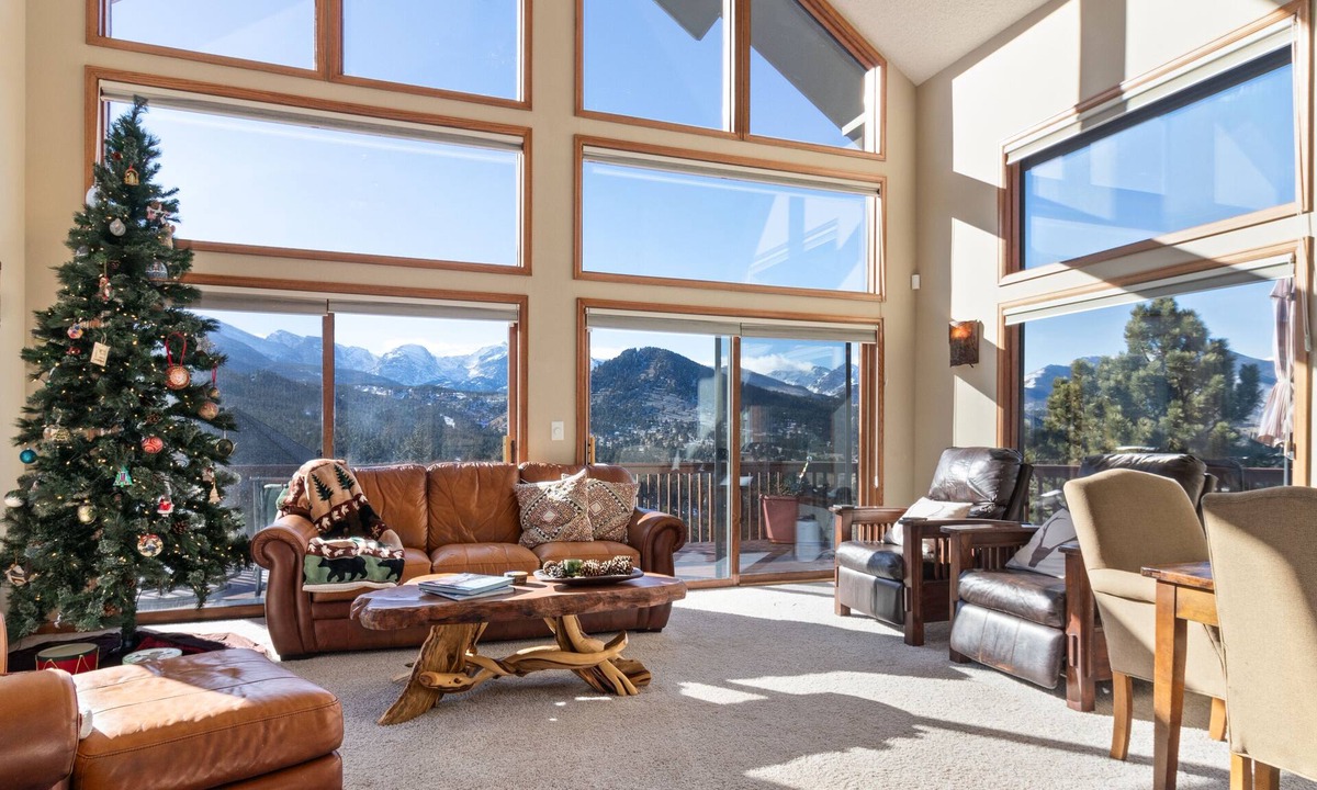 Windcliff Estates House | Skyview Luxury Vacation Rental by Windcliff Homes
