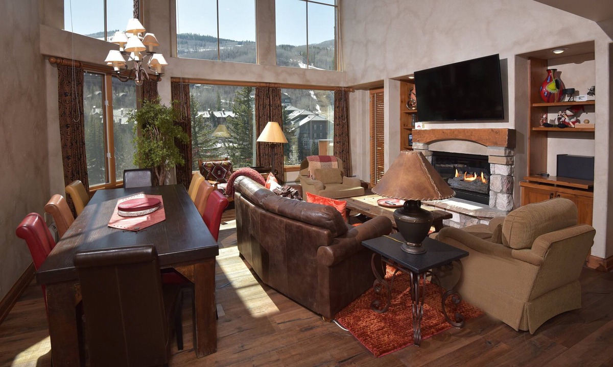 Beaver Creek Condo | Spacious 4 Bedroom + Loft 4.5Ba Condo- Ski in/out