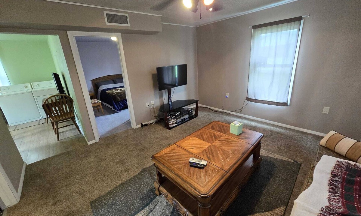 Steele House | Sportsman's HQ/Garage/Pet Friendly/W&D/EZ Access
