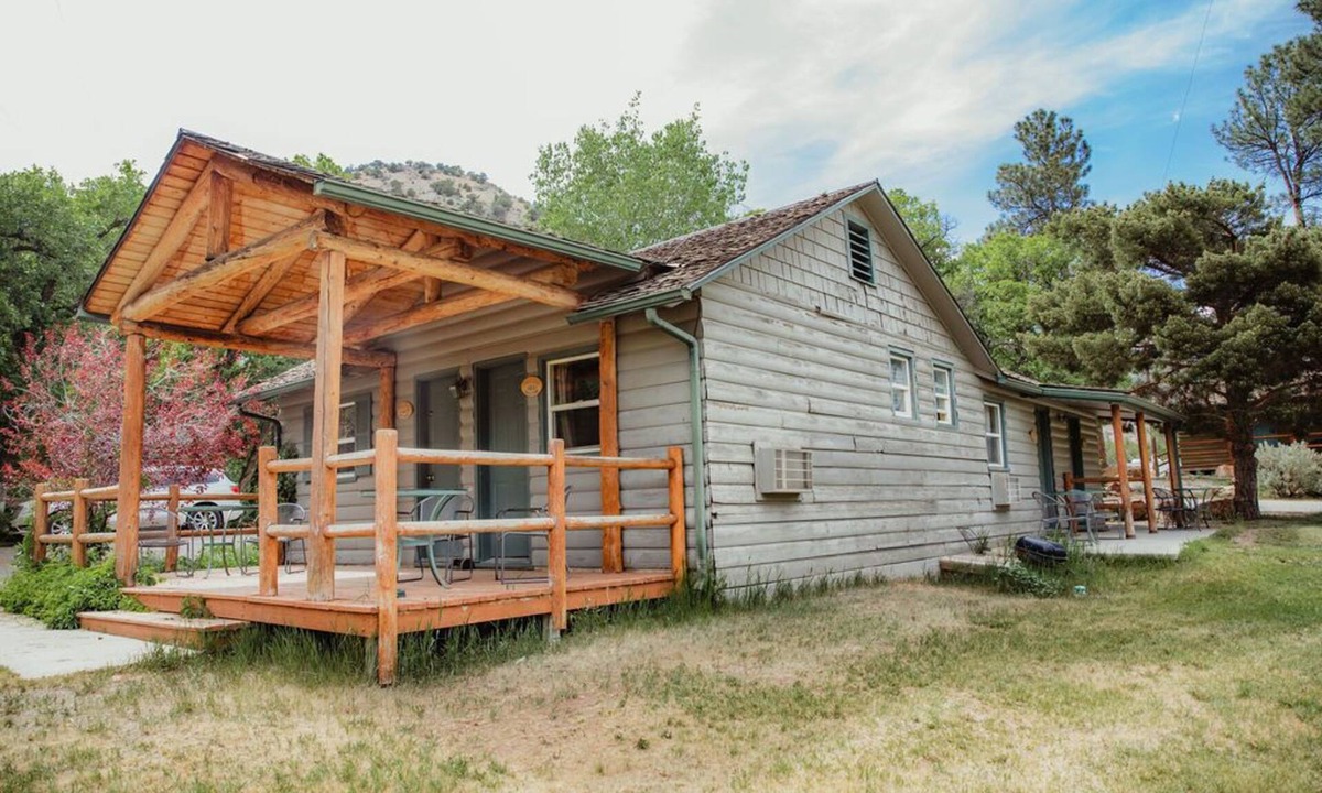 Sevier Cabin | Stagecoach Stop Cabin