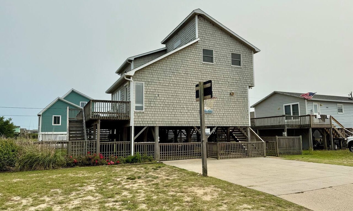 Colington House | Steps to the Sand! Ocean Views! Hot tub! Specials! Dogs! KD0223
