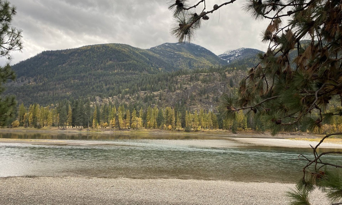 Thompson Falls RV Rental | Stunning 9.3 acres riverfront w electric- near Quinn’s Hotsprings!