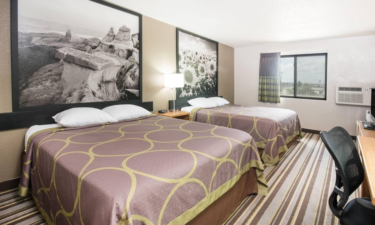 Jamestown Hotel | Super 8 by Wyndham Jamestown