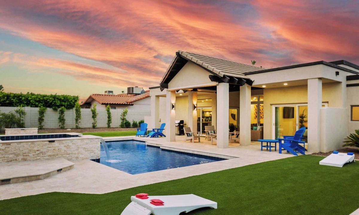 Buenavante House | SWSS 4BR Casa Azul Estate | Pool, Hot Tub, Putting Green, Fire Pit & Shuffleboard