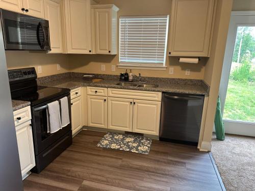 Southmont House | The Red Nest at High Rock Lake