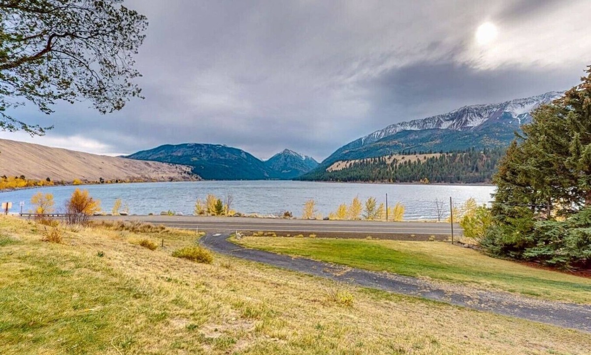 Joseph House | The View: stunning Wallowa Lake views!