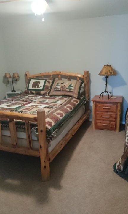 White Sulphur Springs Bed & Breakfast | Uncle Bob's