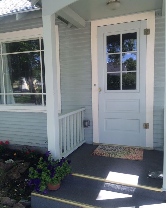 University District Cabin | University Neighborhood Cottage, Walk to UM, Trails, Parks, Cafes