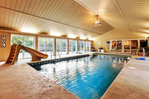 Lancaster Villa | Valley View Villa
