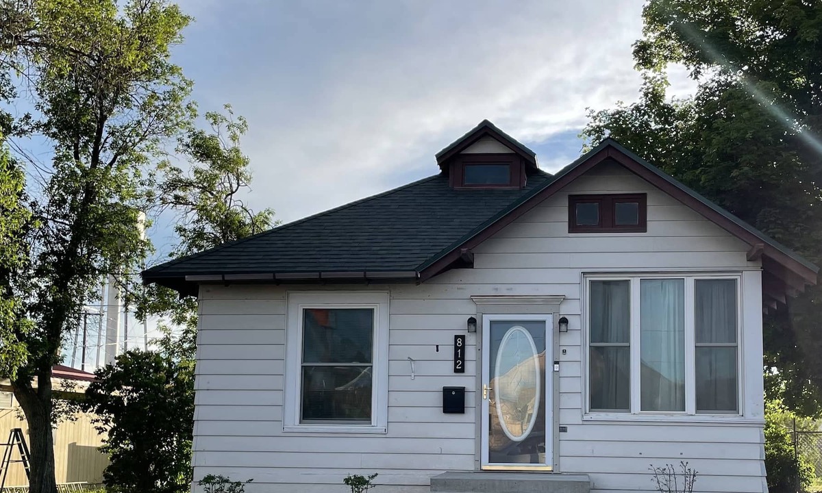 Deer Lodge House | View of Mount Powell