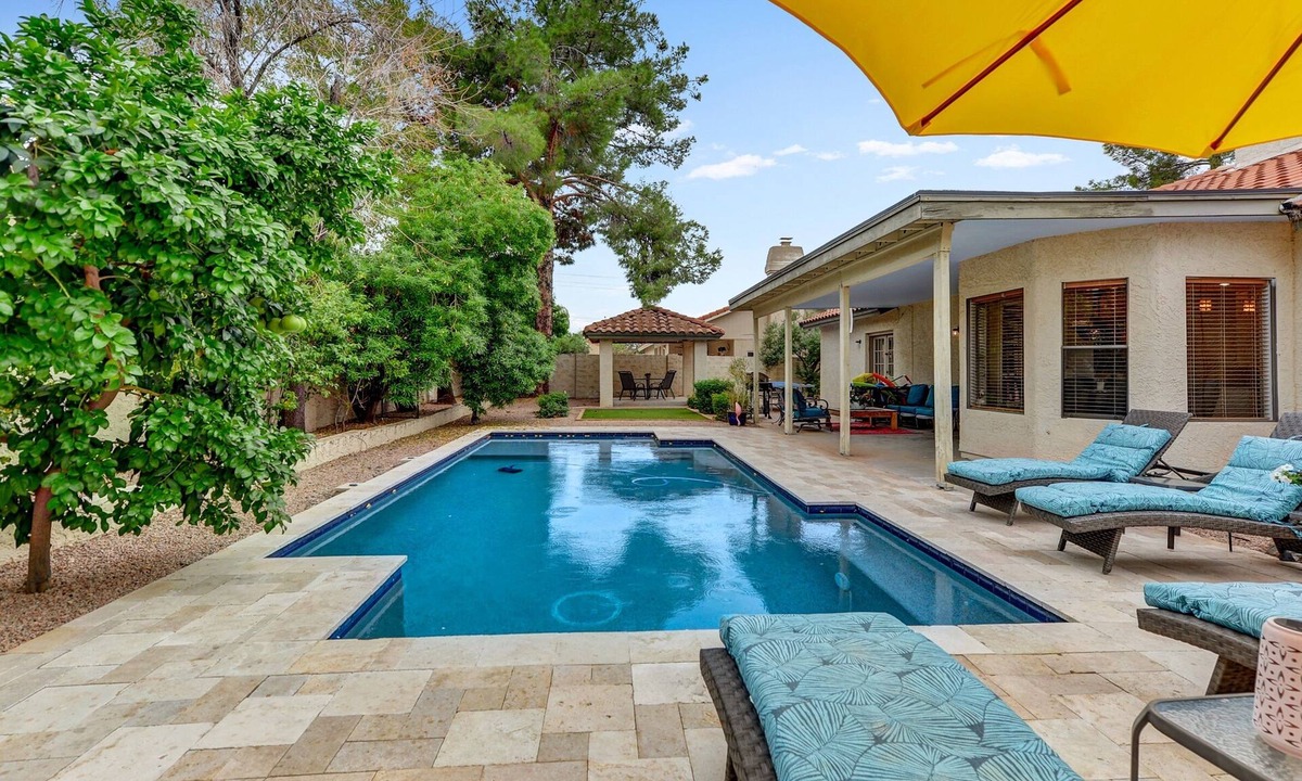 Paradise Valley Village House | We Pay Pool Heat Near Kierland Mayo