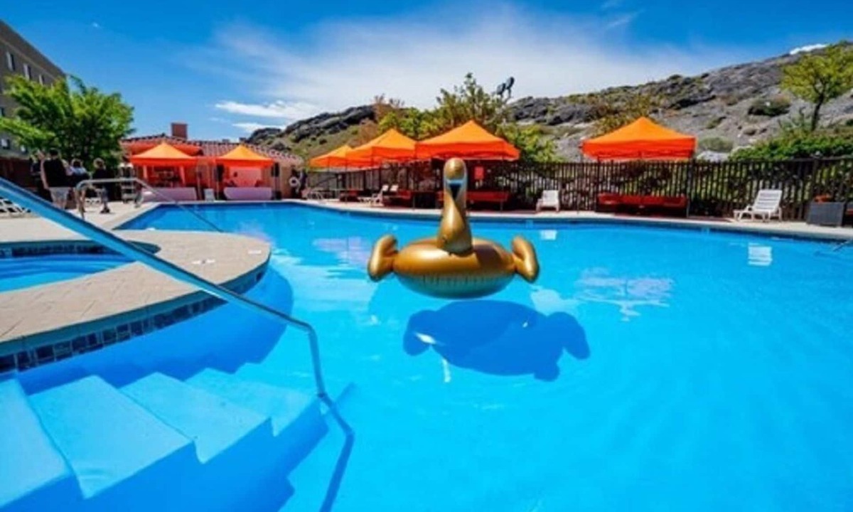 West Wendover Hotel | Wendover Nugget Hotel & Casino by Red Lion Hotels