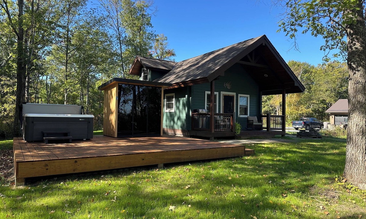 Bena Cabin | Where wilderness meets luxury on Lake Winnie/Chippawa National Forest
